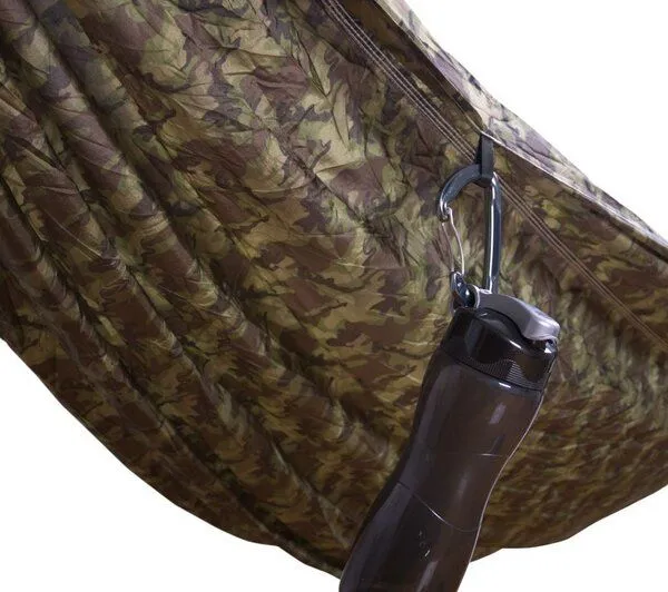 Hideaway Outfitters Hideaway Outfitters Doppel Reisehängematte aus atmungsaktiver Fallschirmseide inklusive Baumgurte und Karabiner, Camo, – Produktbild 1 von 4
