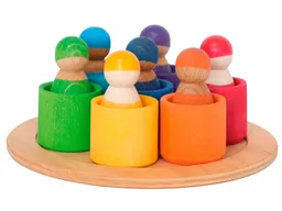 Grimms Grimms Sieben Freunde in Holzschälchen, 15-teilig aus Ahornholz, bunt lasier Tablett 18 cm, Figuren Höhe 6,5 cm – Produktbild 1 von 1