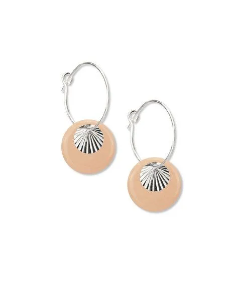 lille mus lille mus Creolen 'Sonnenplättchen' aus Porzellan und 925 Silber, Apricot, – Produktbild 4 von 5