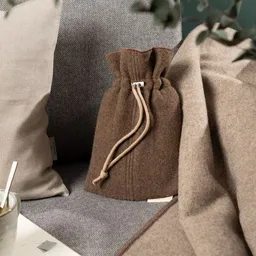 nahtur-design nahtur-design Öko-Wärmflasche mit Premium -Bezug aus mongolischer Merinowolle | ungefärbt – Produktbild 1 von 1