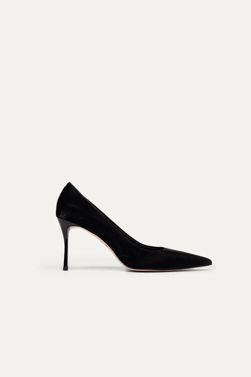BIKKOU BIKKOU Damen vegan Pumps Romantic Dinner Schwarz Python, Schwarz, – Produktbild 2 von 2