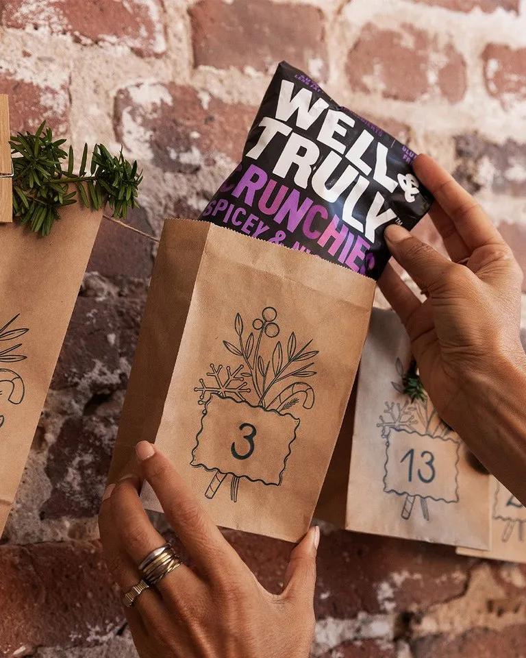 Vegan Box Vegan Box Snack & Süßigkeiten Adventskalender 2025 – Produktbild 5 von 6