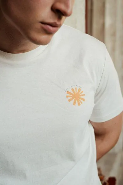 Kultgut Kultgut Artdesign - Shirt aus recycelter Biobaumwolle /Protect Your Energy, Natur, – Produktbild 4 von 4