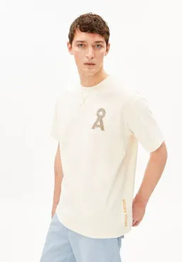 ARMEDANGELS ARMEDANGELS MAARKOS DENIM BLEND Herren T-Shirt aus recyceltem Baumwoll Mix – Produktbild 1 von 1