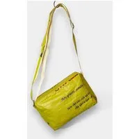 REFISHED fair fashion REFISHED fair fashion Tasche 'CROSS BODY' - upcycelte Fischfuttersäcke, #fish gelb-dollar, – Produktbild 1 von 1
