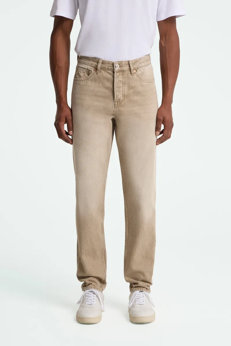 Kings Of Indigo Kings of Indigo Herren vegan Jeans Sushan Retro Washed Beige, Beige, – Produktbild 1 von 2
