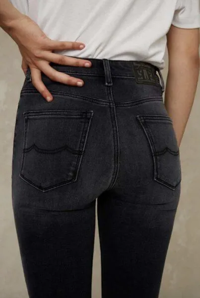 Kings Of Indigo Kings Of Indigo Jeans - Christina High, Schwarz (rover vintage black), – Produktbild 5 von 5