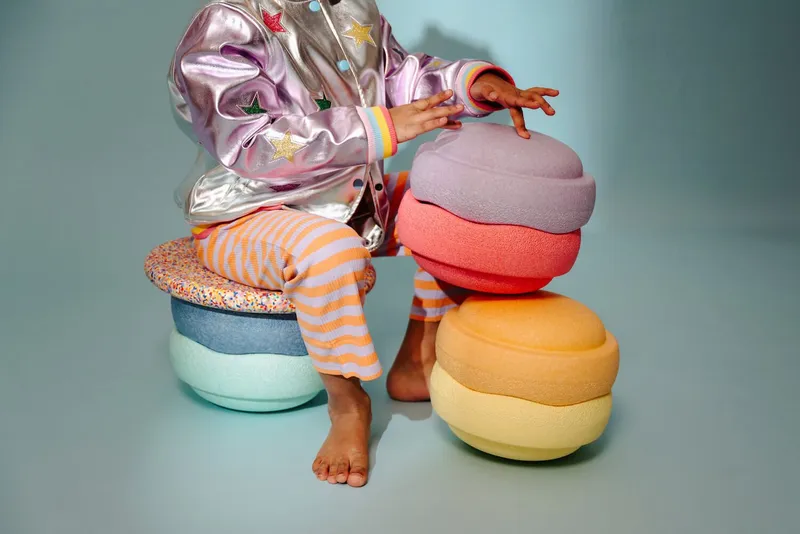Stapelstein® Stapelstein® Rainbow Set pastel Ø 27,5cm, H: 12cm, Ø 35,5cm, H: 8,4cm – Produktbild 7 von 8