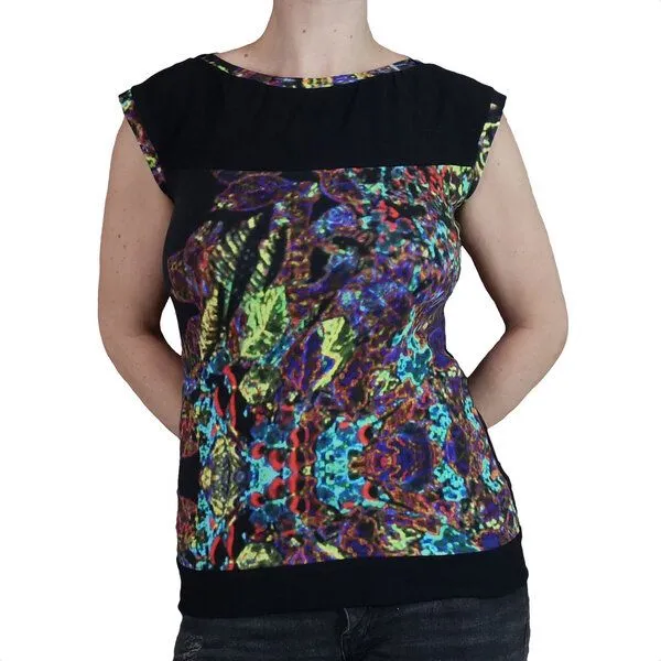 liebewicht liebewicht Bio Jersey Shirt mit U-Boot Ausschnitt schwarz neon, Neon/schwarz, – Produktbild 1 von 4