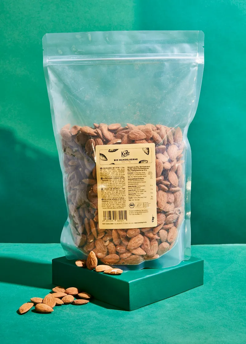 KoRo Bio Mandelkerne 1 kg – Produktbild 2 von 5