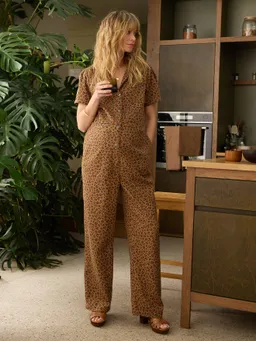 Envie De Fraise Jumpsuit mit Leoprint für Schwangerschaft und Stillzeit ENVIE DE FRAISE – Produktbild 1 von 1