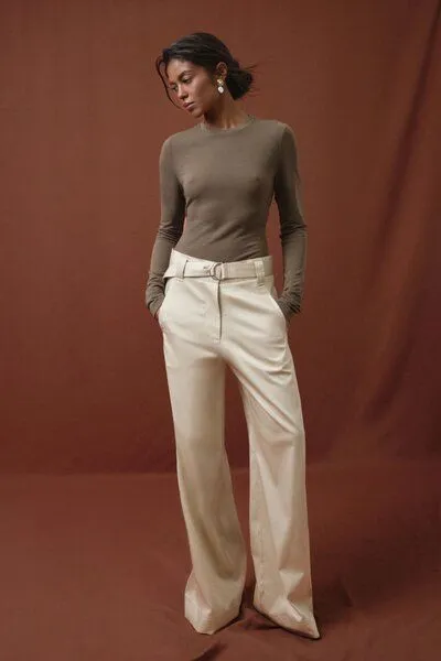 IVA RYCH IVA RYCH Weite Hose mit dekorativer Naht I Deadstock, Beige (milch), – Produktbild 4 von 4