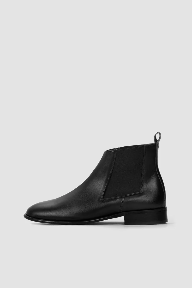 BOHEMA BOHEMA Damen vegan Chelsea Boots Flossy Schwarz, Schwarz, – Produktbild 1 von 2