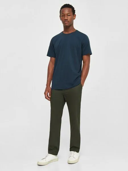 KnowledgeCotton Apparel KnowledgeCotton Apparel Herren Basic Tee "AGNAR" - GOTS/Vegan, Total eclipse (blau), – Produktbild 3 von 4