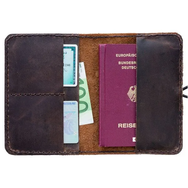 hecho. hecho. Reisepasshülle Impfpasshülle aus Pull-Up Leder – Produktbild 2 von 3