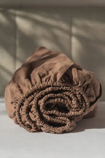 AmourLinen AmourLinen Leinen-Spannbetttuch, Rosy brown (braun), – Produktbild 1 von 3