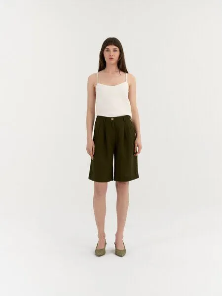 AmourLinen AmourLinen Klassische Leinen-Shorts LEONA, Deep olive (grün), – Produktbild 1 von 1