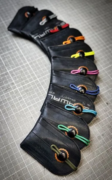 ARTHURKOPF ARTHURKOPF Upcycling Schlüsseletui Fahrradschlauch, Schlüsselglocke, Blau (hell), – Produktbild 4 von 4