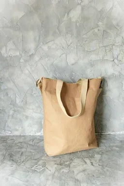 BY COPALA BY COPALA Schultertasche aus Kraftpapier – Produktbild 1 von 1