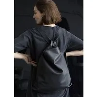 KATHRIN HEUBECK KATHRIN HEUBECK Wandelbare Rucksacktasche THE CONVERTIBLE, Schwarz, – Produktbild 1 von 1
