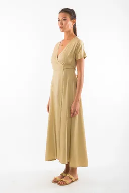 RAVENS VIEW IBIZA RAVENS VIEW IBIZA Damen vegan Kleid Calypso Kamelgelb – Produktbild 1 von 1