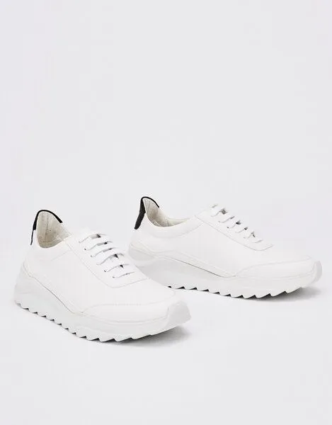 NINE TO FIVE NINE TO FIVE #clota - bequeme Pantolette aus recyceltem Canvas mit Naturlatex-Fussbett und Kork, White micro, – Produktbild 1 von 4