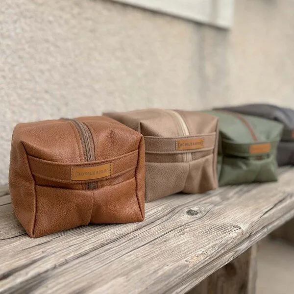 BOWLEANIES TASCHEN BOWLEANIES TASCHEN Kulturbeutel aus Lederfaserstoff, Cognac braun, – Produktbild 4 von 4