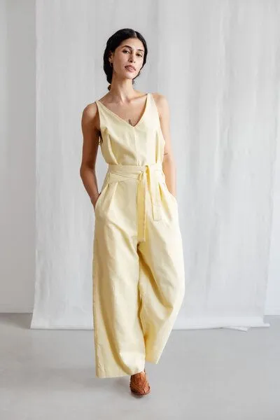 Jyoti - Fair Works Jyoti - Fair Works Bio-Baumwoll Jumpsuit Parvi, Zitronengelb, – Produktbild 4 von 4