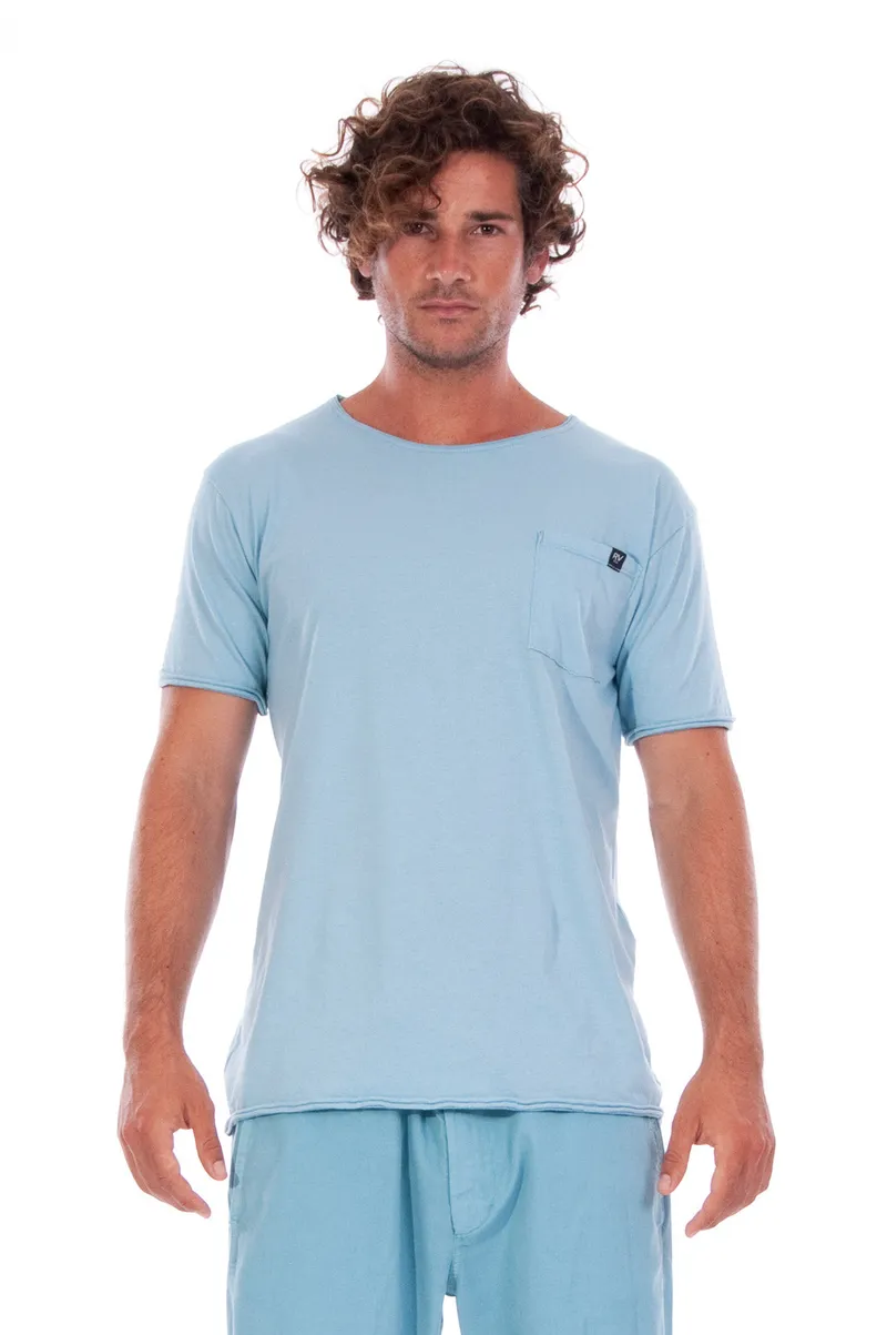 RAVENS VIEW IBIZA RAVENS VIEW IBIZA Herren vegan T-Shirt Rundhalsausschnitt Wild Pocket Cameo Blau, Hellblau, – Produktbild 1 von 1