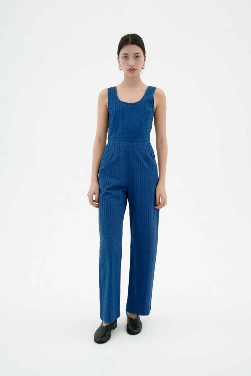 thinking mu Thinking MU Damen vegan Jumpsuit Seersucker Rafelesia Kobaltblau, Dunkelblau, – Produktbild 2 von 2