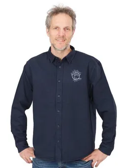 Life-Tree Life-Tree Hemd aus Biobaumwolle Fairwear für Herren Olive mit Brust-Logo – Produktbild 1 von 1