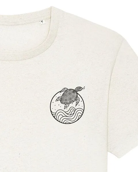 vis wear vis wear Schildkröte zwischen Ozean und Wellen - Unisex T-Shirt - Recycled Bio Baumwolle, Schwarz meliert, – Produktbild 4 von 4