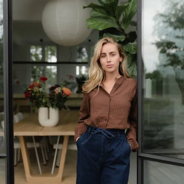 NORDLICHT NORDLICHT Rüschen Musselin Bluse Hilja aus 100% Bio-Baumwolle, Braun, – Produktbild 3 von 4