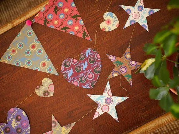 MoreThanHip MoreThanHip Dekorative Papiergirlanden aus handgeschöpftem Papier – Herzen, Sterne & Wimpel – Produktbild 7 von 8
