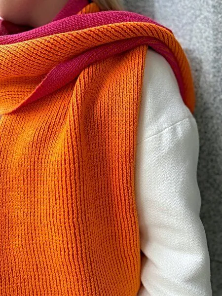 TINKU -Celebrating Bolivian Heritage TINKU -Celebrating Bolivian Heritage 100% Baby Alpaka Doppelseitiger Schal (YANANTIN) aus Bolivien, Orange, – Produktbild 4 von 4