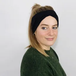 obumi obumi STIRNBAND MIT WICKEL-DETAIL AUS BIO JERSEY IN VIELEN FARBEN – Produktbild 1 von 1