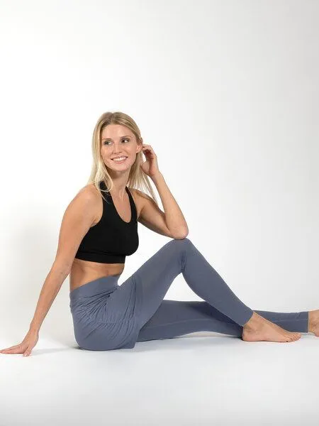 Magadi Magadi Yoga Leggings LARA mit Rock aus Naturmaterial, Grau (blue grey), – Produktbild 4 von 4