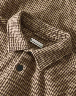 KnowledgeCotton Apparel KnowledgeCotton Apparel Herren vegan Overshirt Loose Hahnentritt Dunkelbraun Kariert – Produktbild 1 von 1