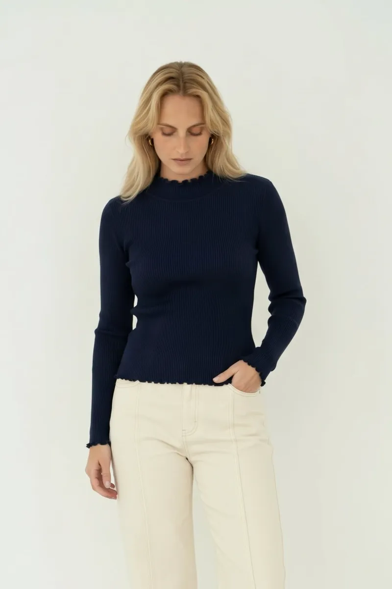 Näz Näz Damen vegan Rollkragenpullover Ava In Marineblau, Blau, – Produktbild 2 von 2