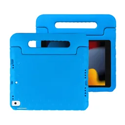 imoshion imoshion Schutzhülle mit Handgriff kindersicher für das Apple iPad 9 (2021) 10.2 Zoll / iPad 8 (2020) 10.2 Zoll / iPad 7 (2019) 10.2 Zoll – Produktbild 1 von 1