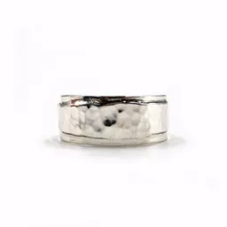 pakilia pakilia Ring "Pestañas martillado" – Produktbild 1 von 1
