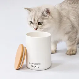LucyBalu LucyBalu SNACK BAR Katzenfutter- & Leckerlidose weiß – Produktbild 1 von 1