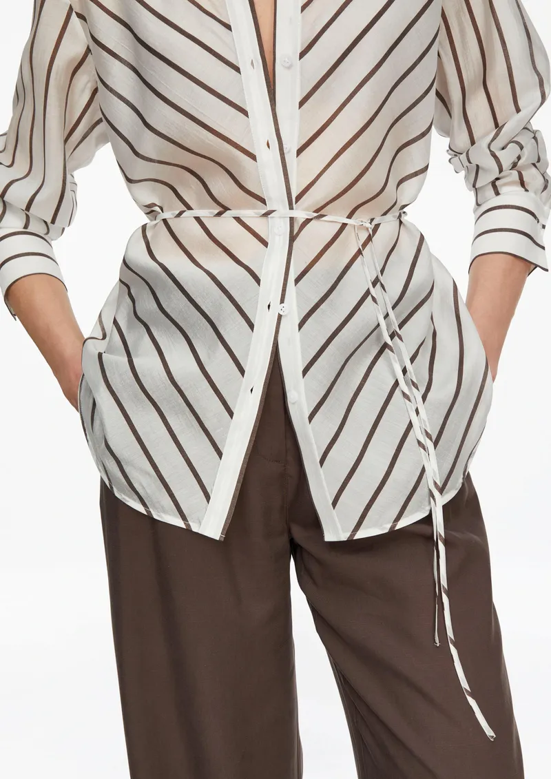 comma comma Semitransparente Lyocellmix-Bluse mit Gürtel, Weiß|braun, – Produktbild 3 von 3