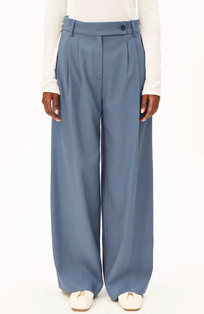 ARMEDANGELS ARMEDANGELS Damen vegan Hose Kaayua Dusty Moon Blau, Blau, – Produktbild 1 von 1