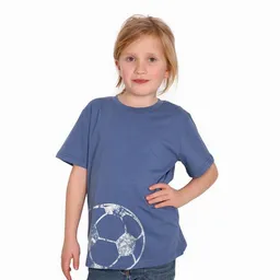 HANDGEDRUCKT HANDGEDRUCKT "Fußball" Unisex Kinder T-Shirt – Produktbild 1 von 1