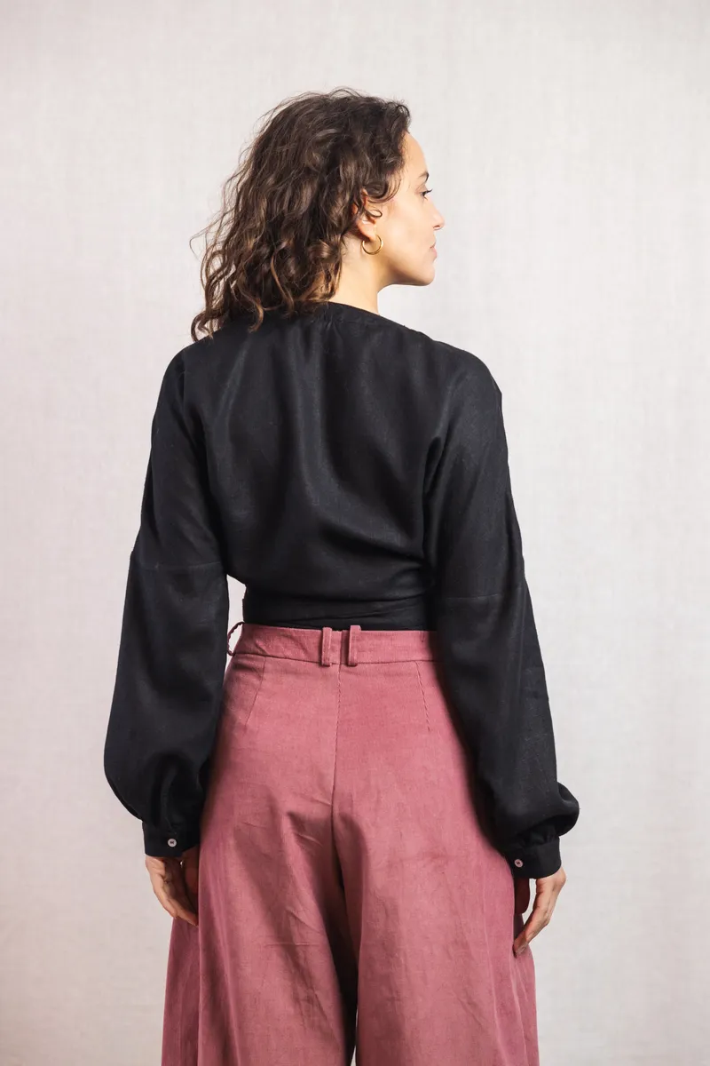 Jyoti - Fair Works Jyoti - Fair Works Damen vegan Wickelbluse Harita Schwarz, Schwarz, – Produktbild 2 von 2