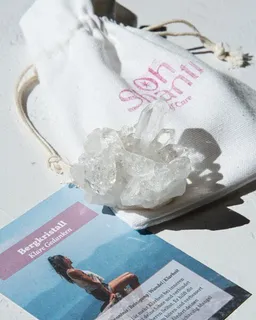 Oh Shanti Oh Shanti Bergkristall Stufe – Produktbild 1 von 1