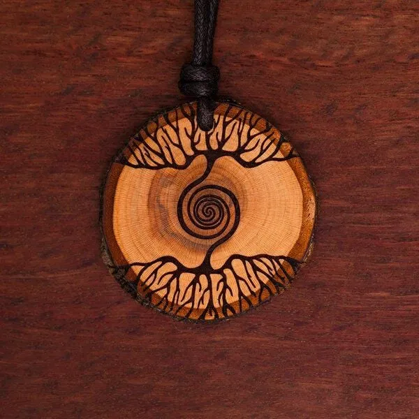 Himal Hemp Himal Hemp Zirbenholzschmuck Ø3-5cm aus Österreich – Produktbild 7 von 8