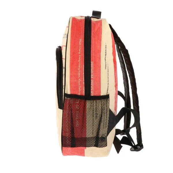 MoreThanHip MoreThanHip Laptop-Rucksack 15,6 Zoll aus recycelten Zement- oder Fischfuttersäcken - Trong, Rot - elefant, – Produktbild 4 von 4