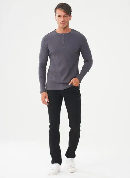 ORGANICATION ORGANICATION Geripptes Henley Langarmshirt aus Bio-Baumwolle, Asphalt, – Produktbild 2 von 4